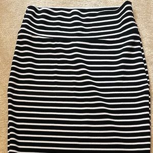 LulaRoe Cassie Skirt